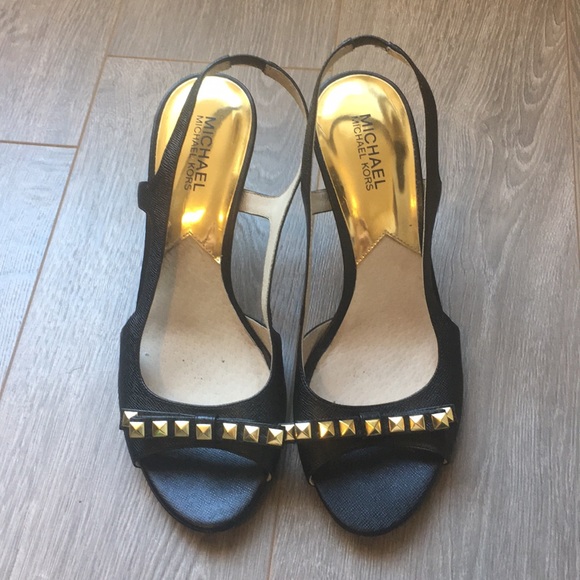 MICHAEL Michael Kors Shoes - 🍁 MICHAEL Michael Kors || Black & Gold Heels